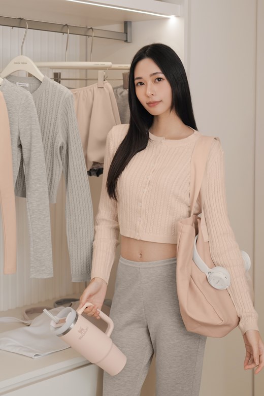 圓領麻花排釦開衫