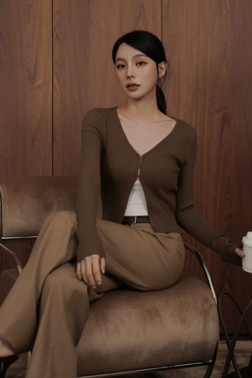 V領鉤釦針織開衫