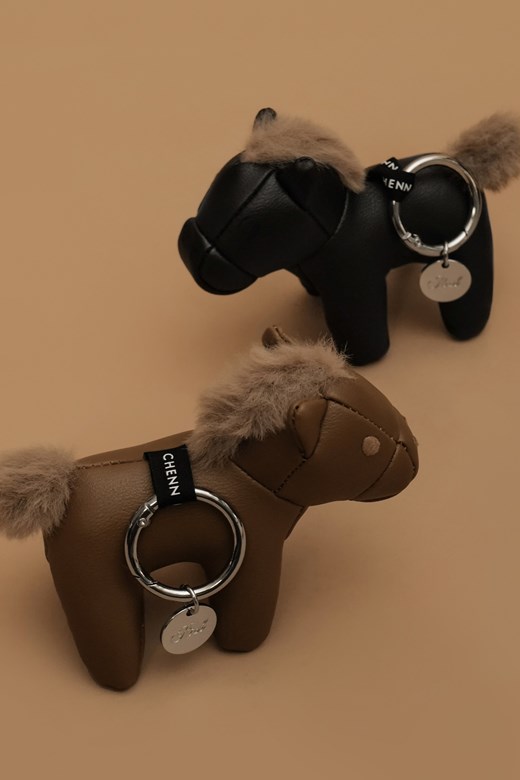 馬上RICH皮革吊飾(贈品展示用)