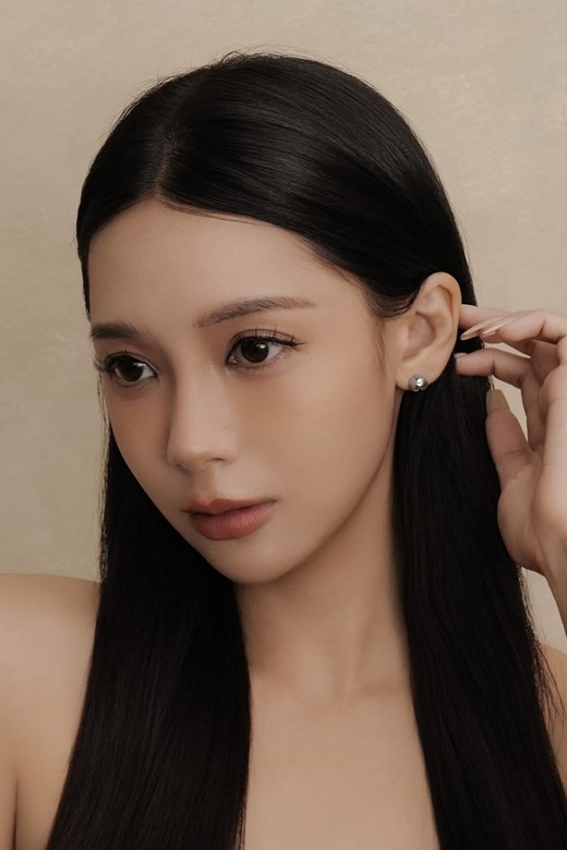 金屬圓珠耳釘