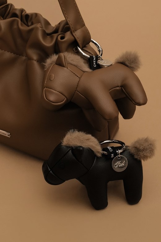 馬上RICH皮革吊飾(贈品展示用)