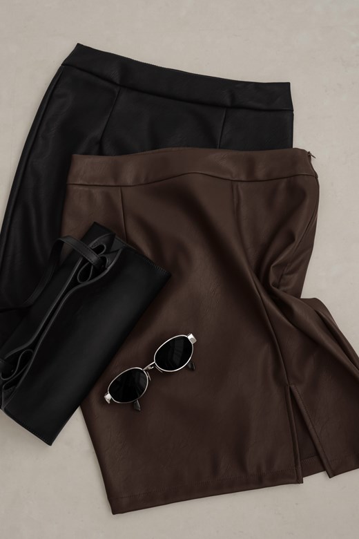 皮革包臀開岔半裙