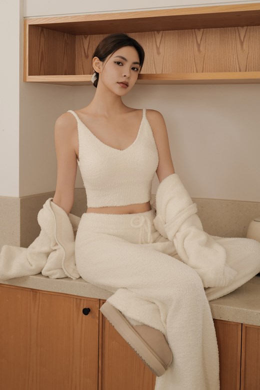 FLUFFY細肩V領BRATOP