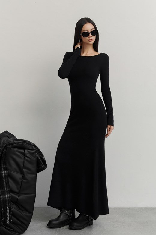 羊毛針織船型領長洋