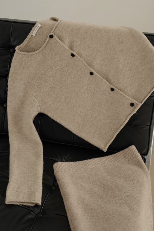 撞色釦羊毛針織開衫