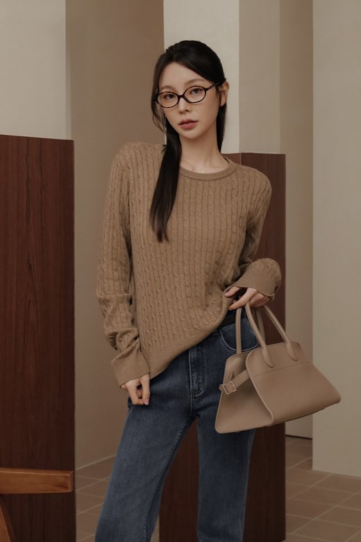 細針羊毛麻花圓領長袖