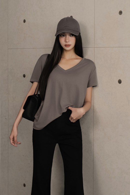 V領寬鬆長TEE