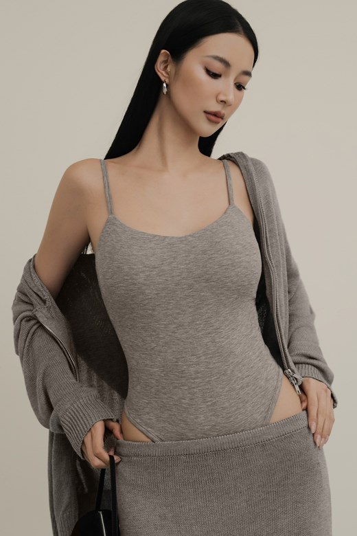 細肩V領連體BRATOP