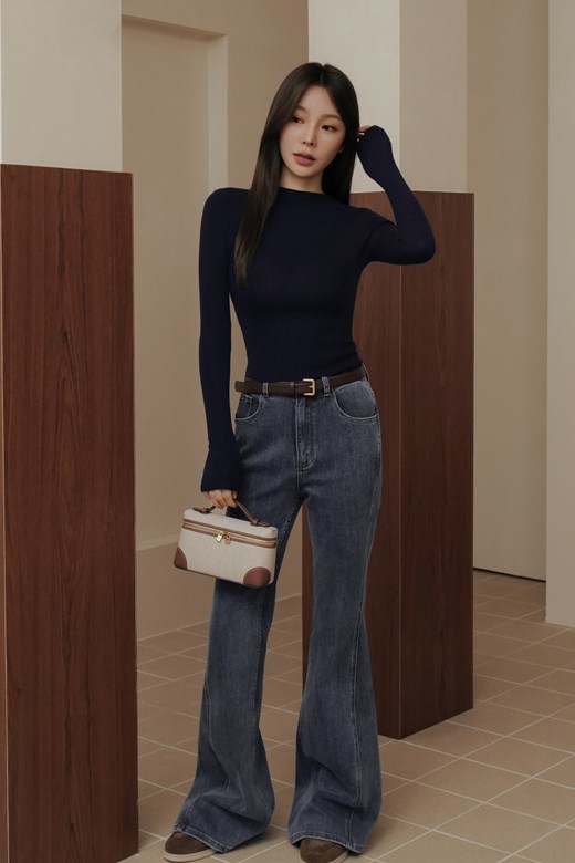 細針羊毛微高領長袖上衣