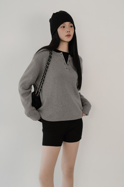 圓領針織開釦毛衣