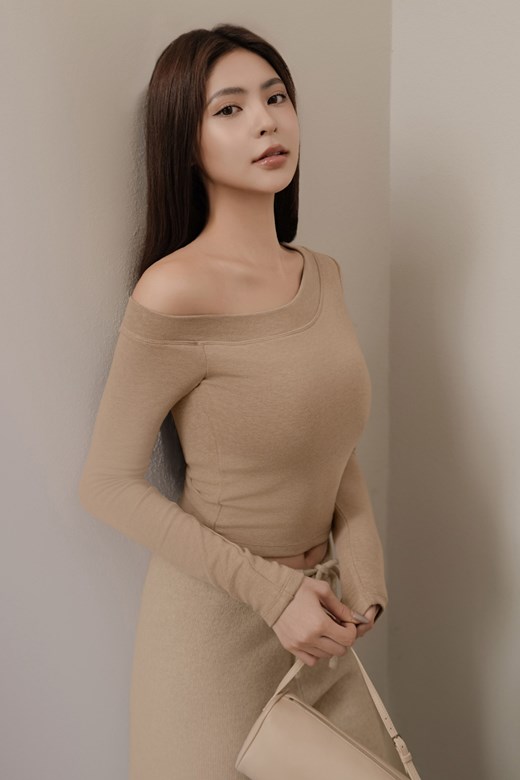 暖絨內磨毛斜肩BRATOP