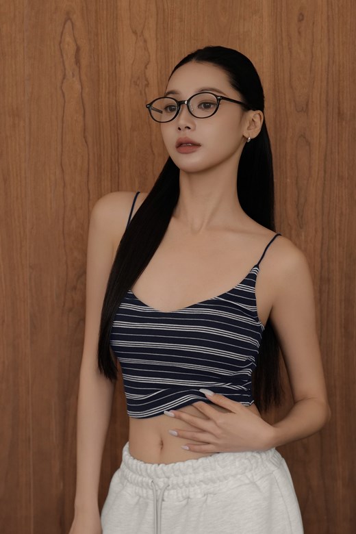 V領條紋細肩BRATOP