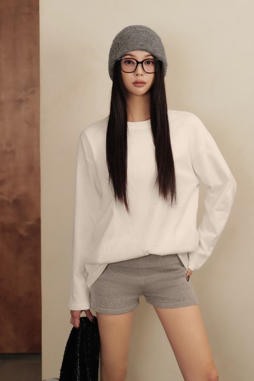 厚磅圓領寬鬆長袖TEE