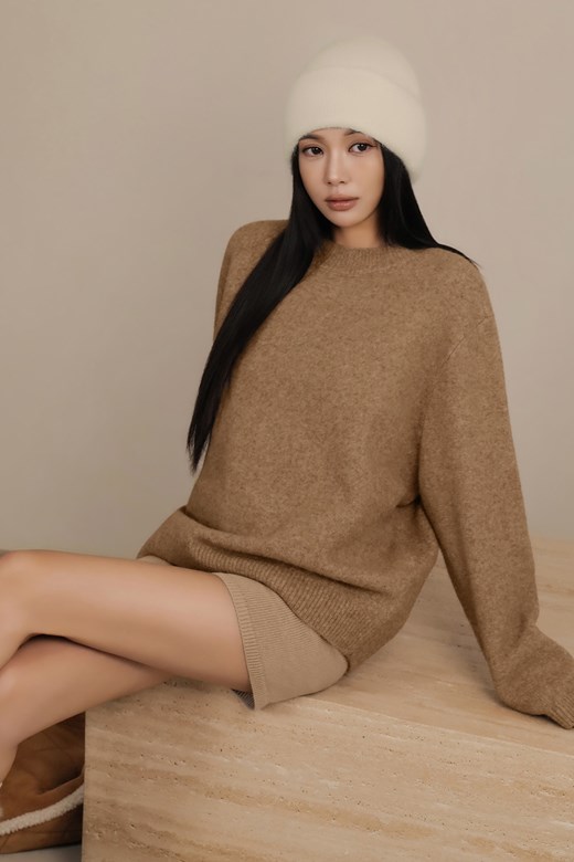 圓領羊毛寬鬆毛衣