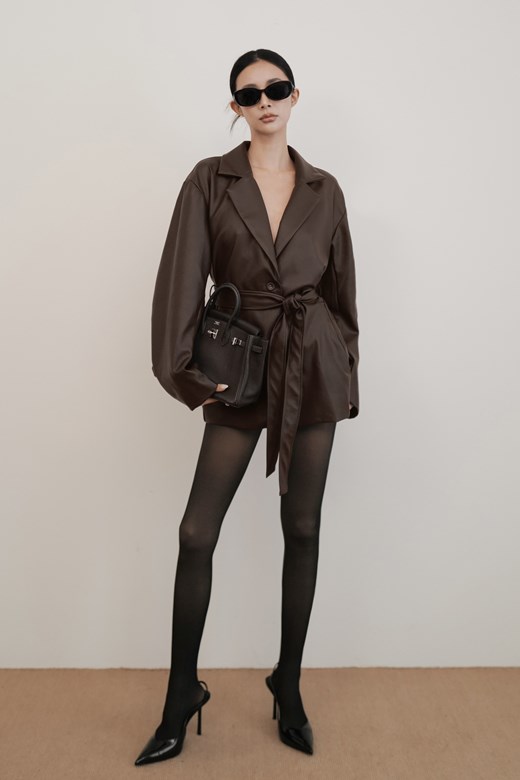 皮革綁帶西裝外套