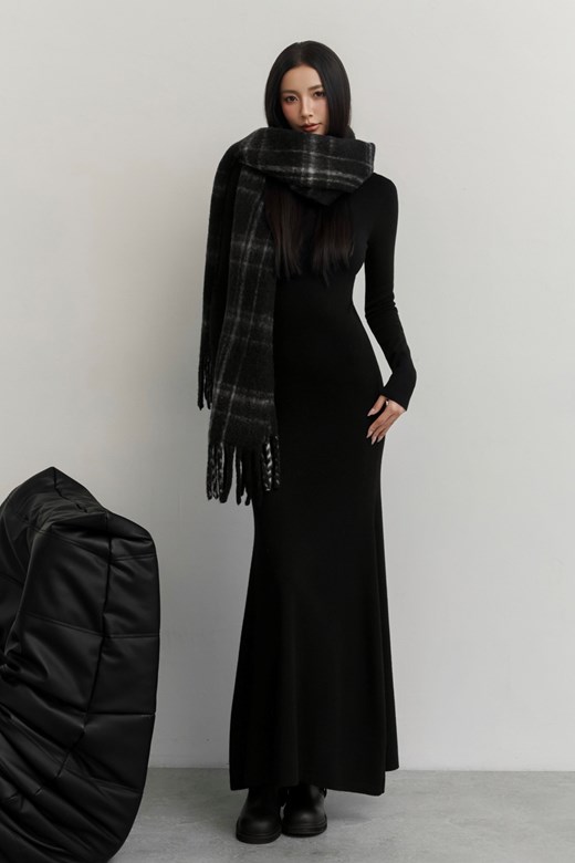 羊毛針織船型領長洋