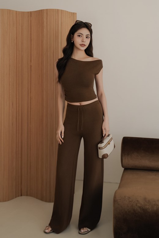 斜肩抓皺針織短袖