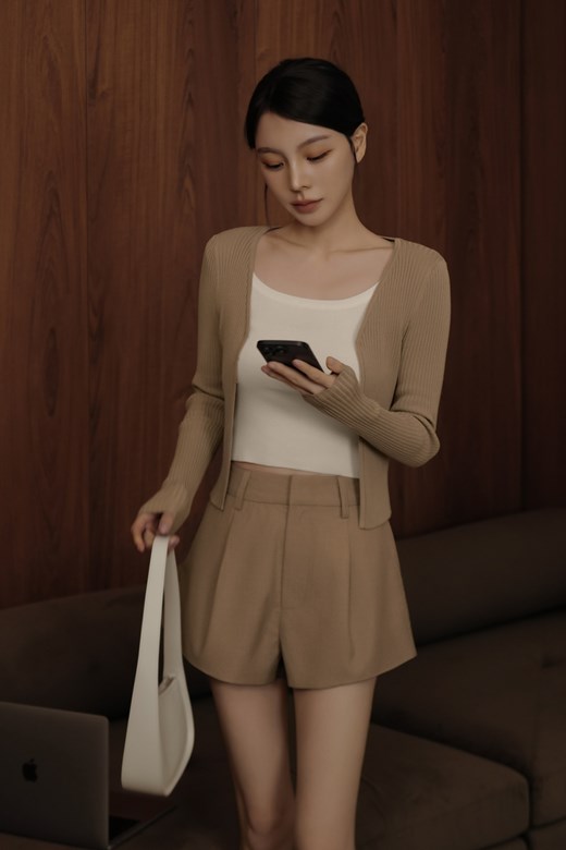 V領鉤釦針織開衫