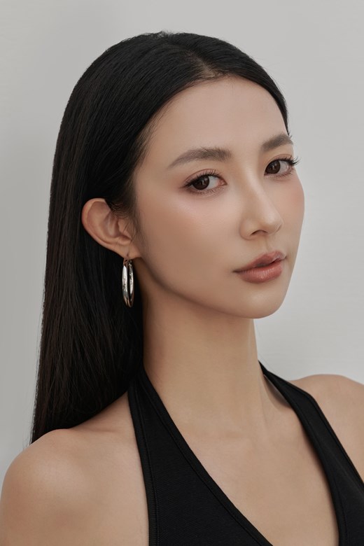 金屬弧面圈圈大耳環