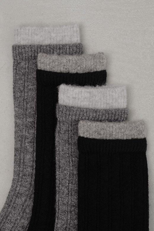 撞色拼接羊毛中筒襪