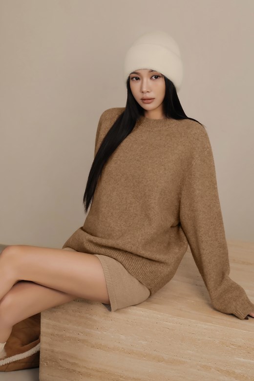 圓領羊毛寬鬆毛衣