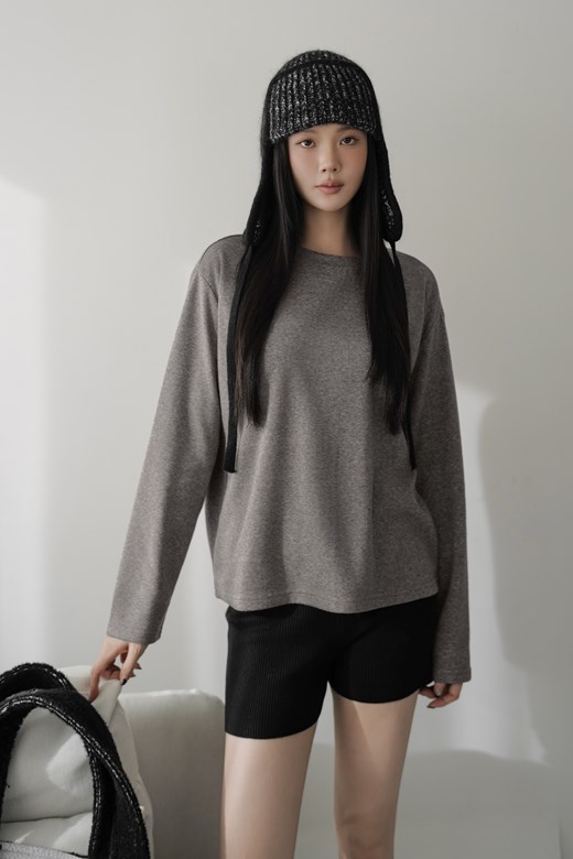 磨毛圓領寬鬆長袖上衣
