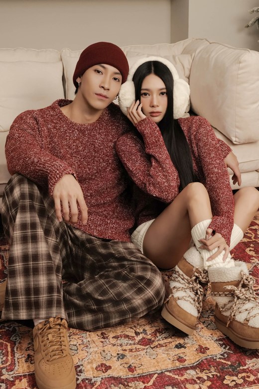 混色圓領針織毛衣(UNISEX)