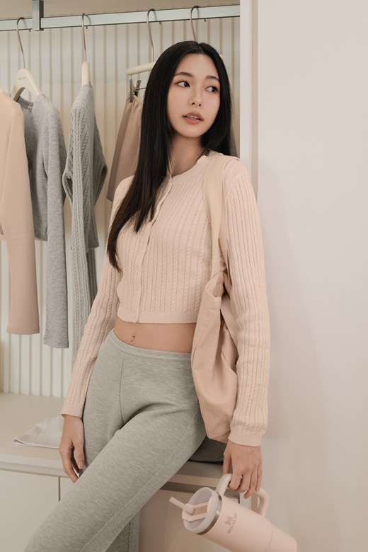 圓領麻花排釦開衫