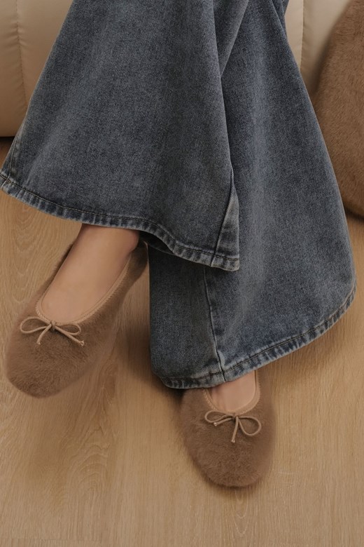 毛毛拼接保暖娃娃鞋