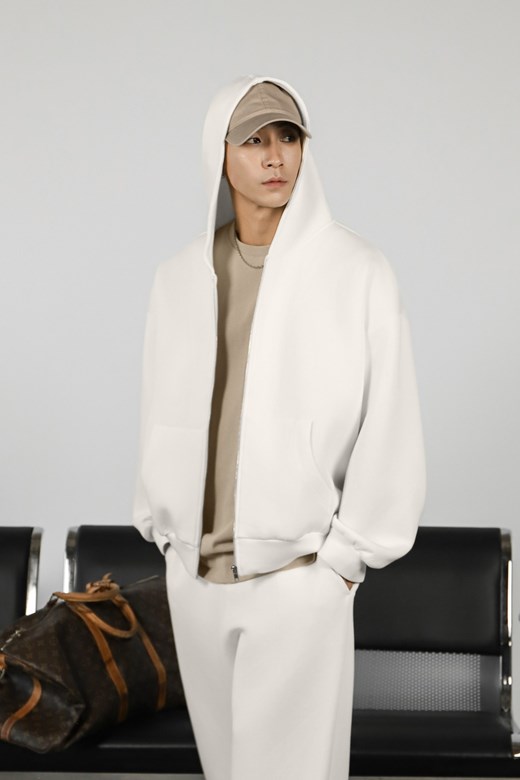 輕氧棉寬鬆連帽外套(UNISEX)