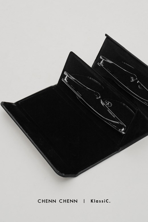 KlassiC. X CHENN CHENN LEATHER EYEWEAR CASE(贈品展示用)