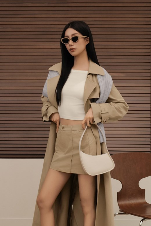 淺卡其壓線中腰褲裙