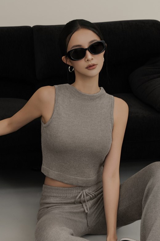 絲光針織微高領削肩背心