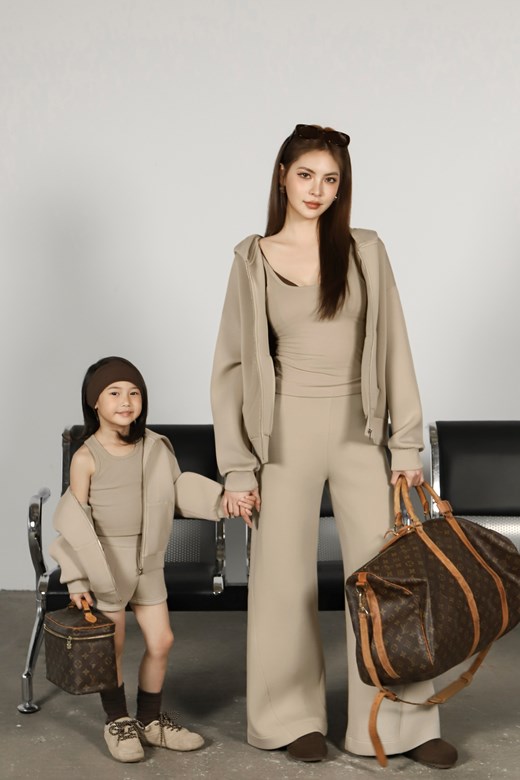 輕氧棉寬鬆連帽外套(UNISEX)
