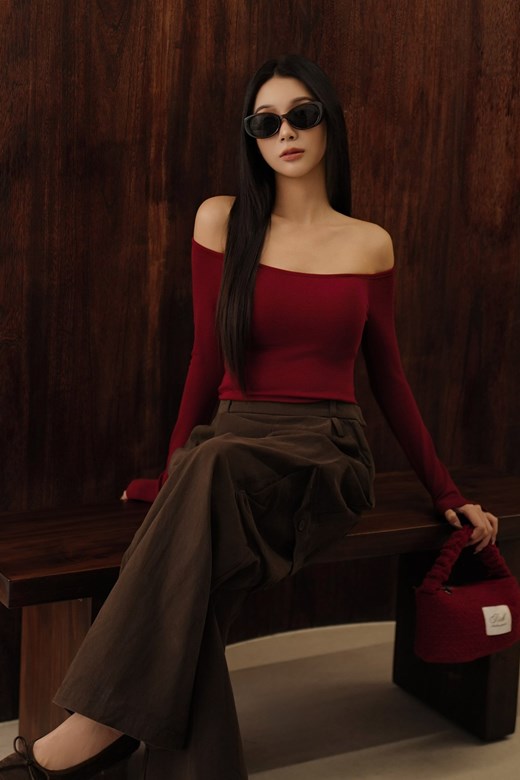 一字領長袖BRATOP