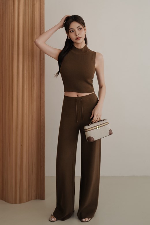 微高領粗針織彈力背心