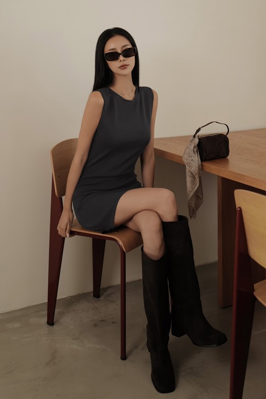 圓領彈力針織短洋