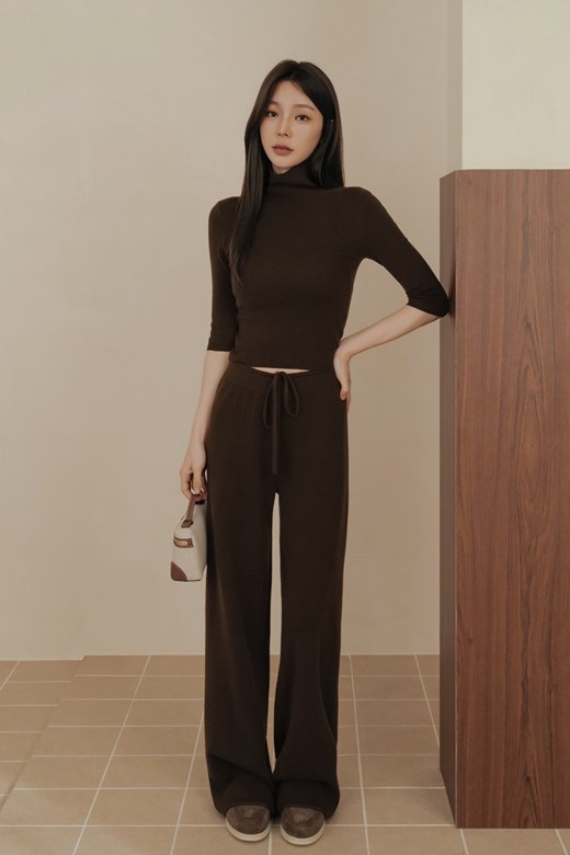 細針羊毛抽繩寬褲