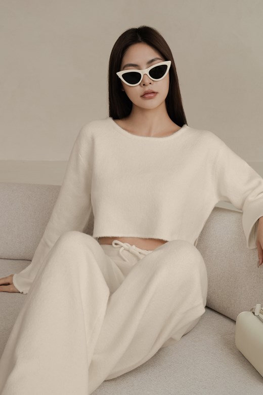 軟絨針織開岔短版上衣