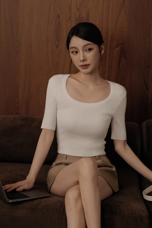 U領五分袖針織上衣