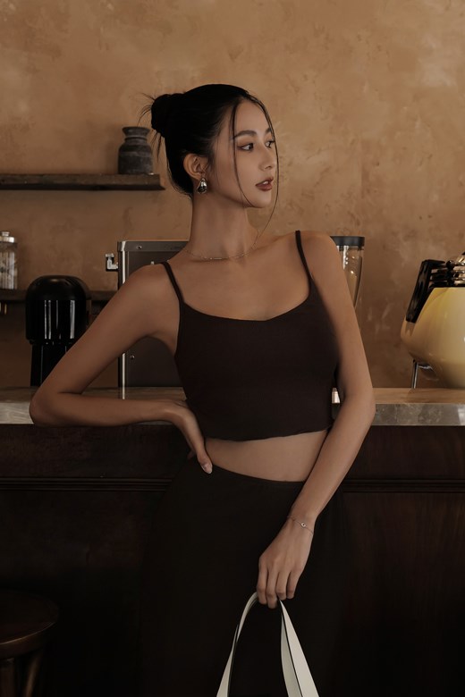 捲邊細肩皺皺BRA TOP