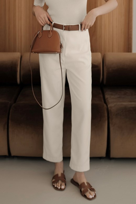 壓線西裝九分白褲