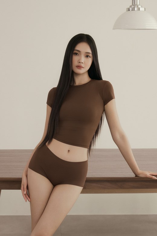 裸感圓領短TEE