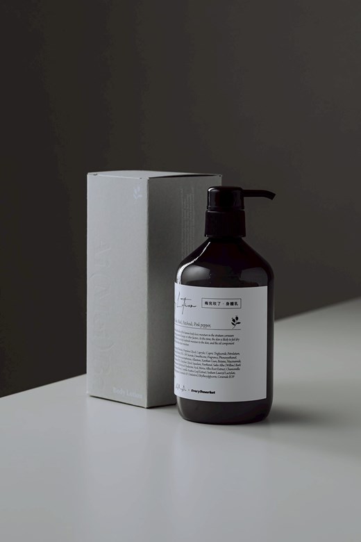 梅完玫了・身體乳320ml