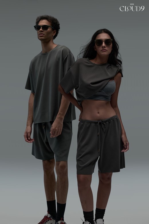 雲朵 UNISEX 寬版落肩短袖