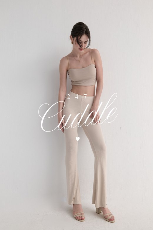 🧸 Cuddle 24/7 極親膚前開衩喇叭褲