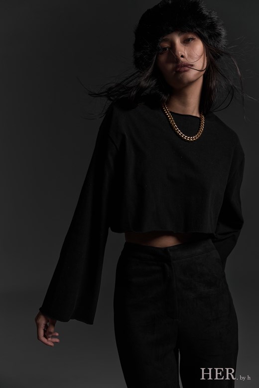 Oversized Cropped Long Sleeve Tee