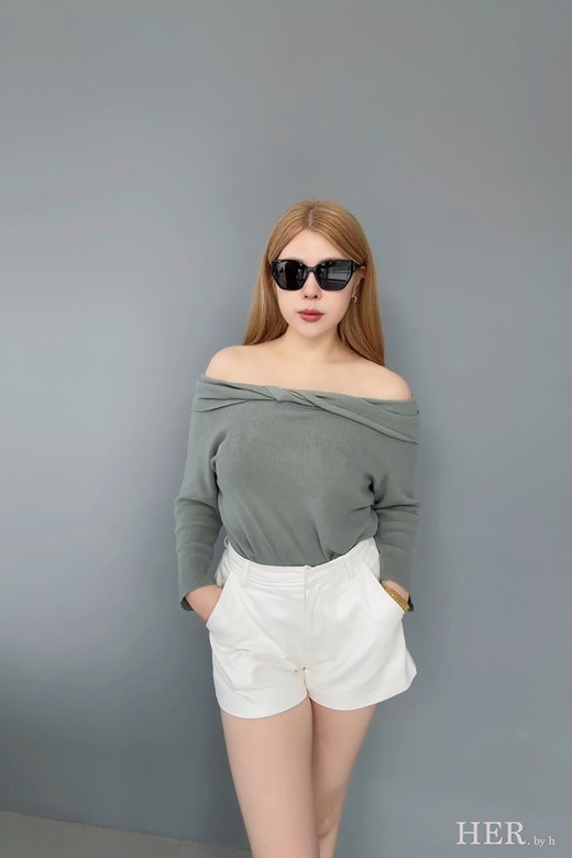 春夏人造絲｜扭結一字領針織上衣