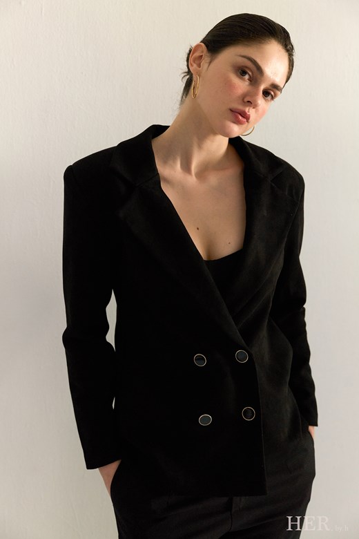 歐美時尚｜麂皮墊肩修身西裝