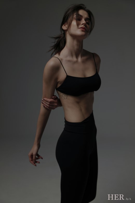 HER High Waisted Leggings